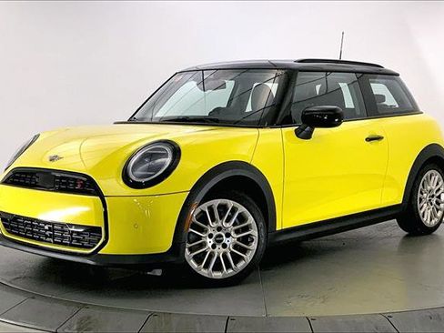 Certified 2025 MINI Cooper S image 11