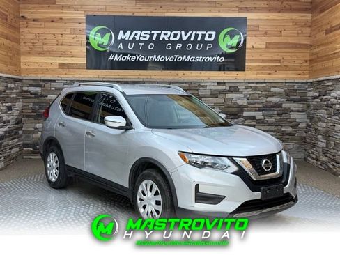 Used 2017 Nissan Rogue S w/ S Appearance Package AWD/4WD image 1