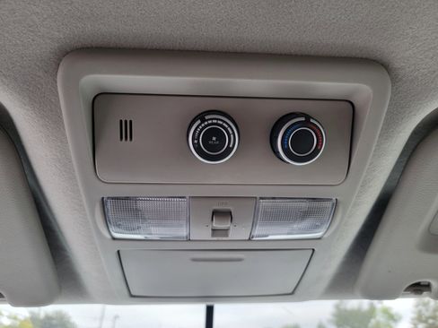 Used 2020 Nissan NV 3500 SL image 24