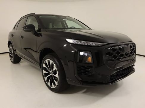 New 2026 Audi Q3 quattro 2.0T AWD/4WD image 7