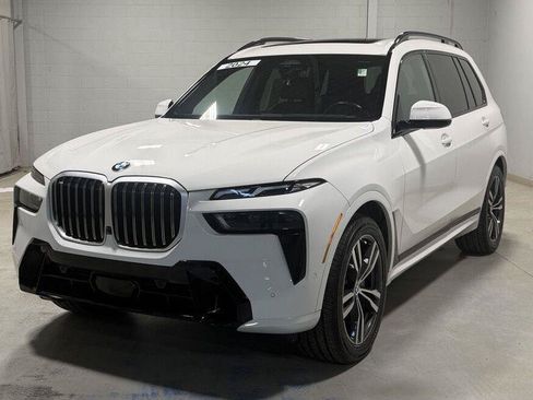 Used 2024 BMW X7 xDrive40i w/ M Sport Package AWD/4WD image 1