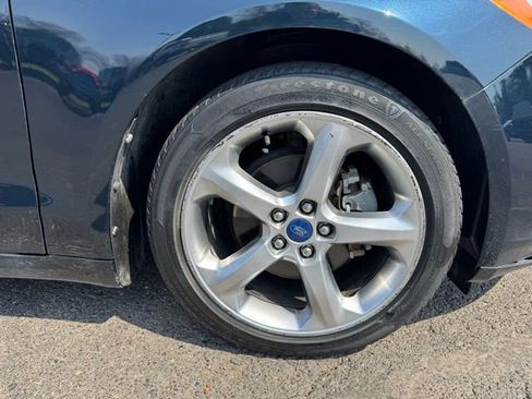 Used 2014 Ford Fusion SE w/ Equipment Group 201A image 15