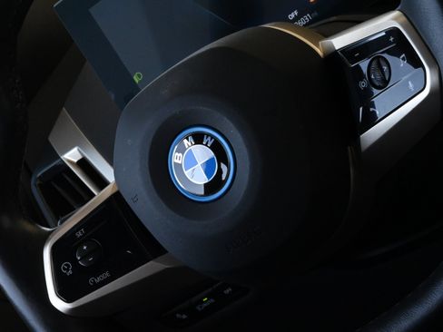 Used 2024 BMW iX xDrive50 w/ Premium Package AWD/4WD image 24