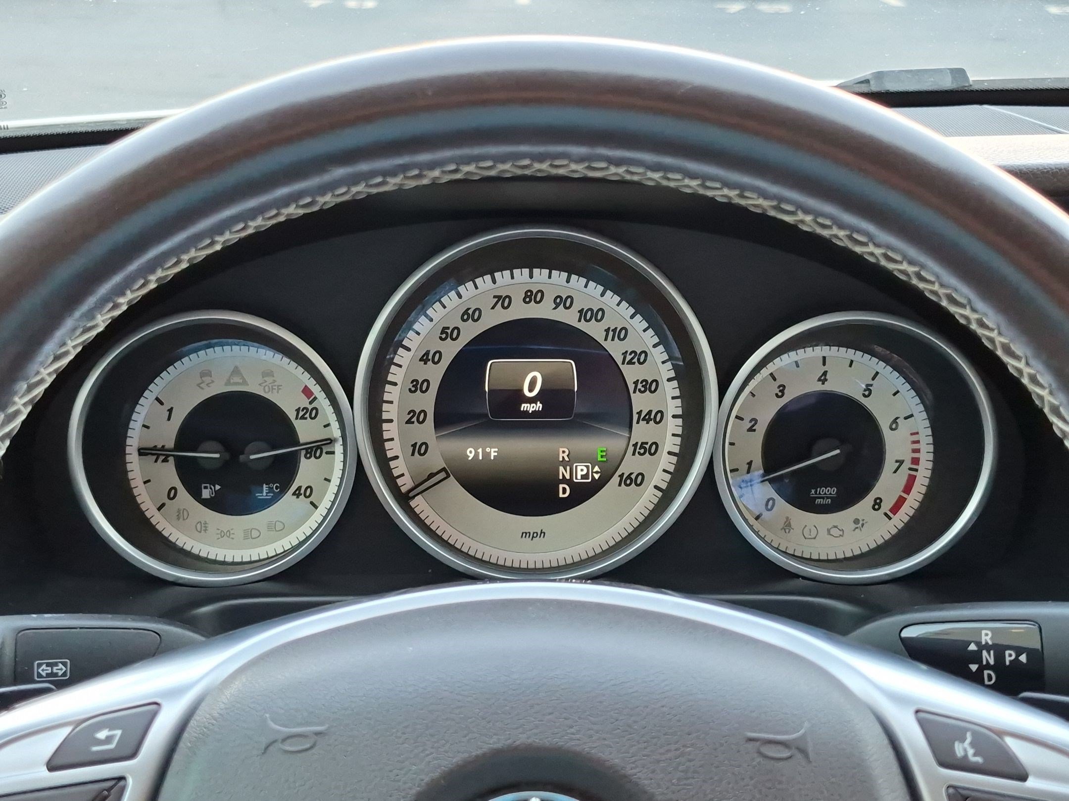 Used 2015 Mercedes-Benz E 350 4MATIC Sedan image 16