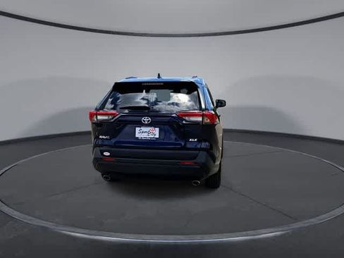 Used 2024 Toyota RAV4 XLE FWD image 7