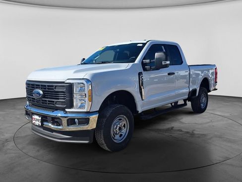 New 2026 Ford F350 XL w/ XL Driver Assist Package AWD/4WD image 3