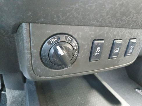 Used 2013 Nissan Xterra PRO-4X w/ Pro-4x Leather Pkg image 30