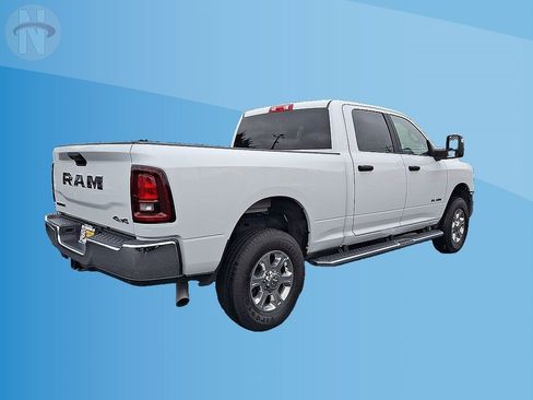 Used 2025 RAM 2500 Big Horn AWD/4WD image 12