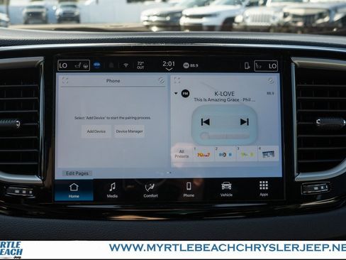 New 2025 Chrysler Voyager LX image 18