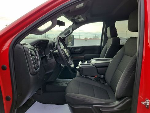 Used 2023 Chevrolet Silverado 2500 LT w/ Advanced Trailering Package AWD/4WD image 2