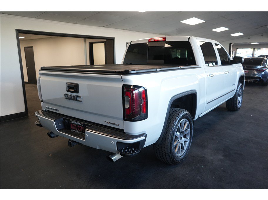 Used 2016 GMC Sierra 1500 Denali w/ Enhanced Driver Alert Package AWD/4WD image 7