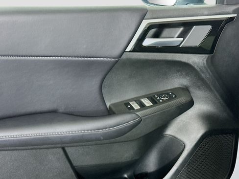 Used 2024 Mitsubishi Outlander SE AWD/4WD image 15