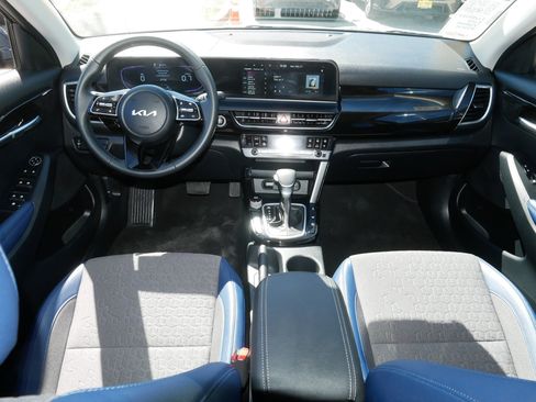 Certified 2025 Kia Seltos S AWD/4WD image 10