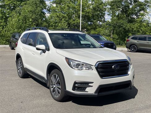 Certified 2022 Subaru Ascent Limited w/ Technology Package AWD/4WD image 7