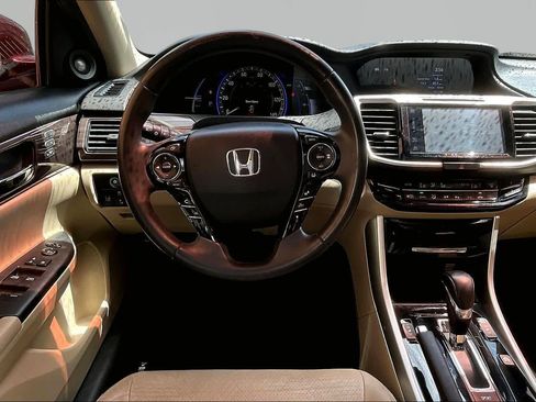 Used 2017 Honda Accord EX-L image 5