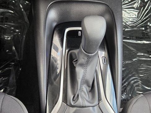 Certified 2025 Toyota Corolla LE image 13