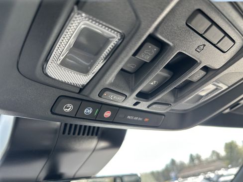 New 2026 Chevrolet Silverado 1500 High Country AWD/4WD image 18