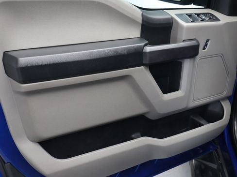 Used 2017 Ford F150 XL w/ Equipment Group 101A Mid AWD/4WD image 15