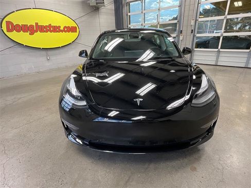 Used 2021 Tesla Model 3 Long Range AWD/4WD image 8