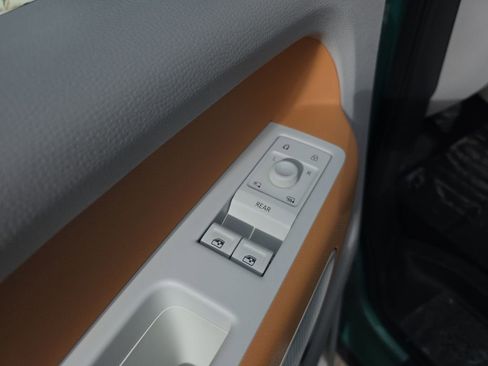 New 2025 Volkswagen ID. Buzz 1st Edition image 10
