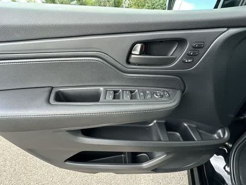 Used 2023 Honda Odyssey Sport image 17