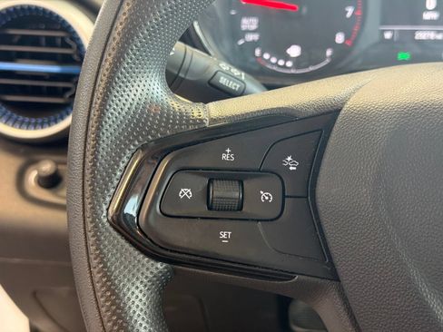 Used 2024 Chevrolet Trax LS w/ LS Convenience Package FWD image 15