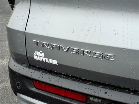 New 2026 Chevrolet Traverse LT w/ Sun and Wheel Package image 25