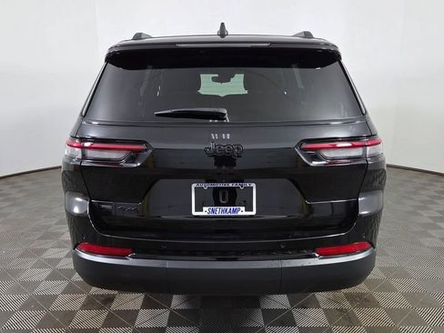 Used 2023 Jeep Grand Cherokee L Laredo AWD/4WD image 7