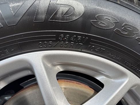 Used 2024 Chrysler Pacifica Touring-L FWD image 32