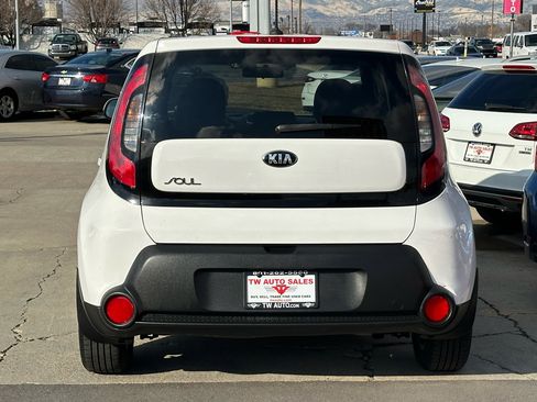 Used 2014 Kia Soul image 6