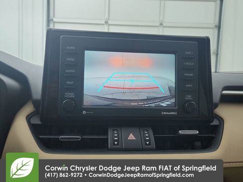 Used 2021 Toyota RAV4 XLE Premium AWD/4WD image 24
