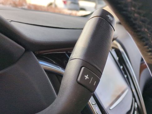 Used 2019 Cadillac Escalade ESV Luxury image 36