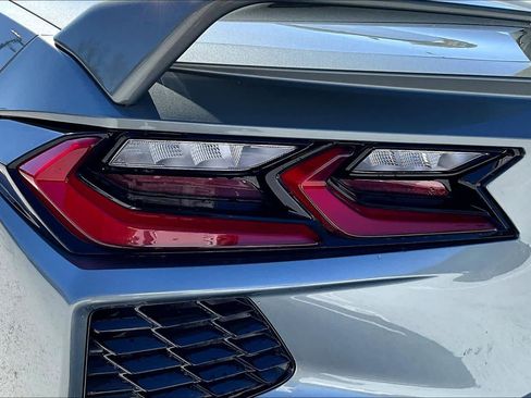 Used 2024 Chevrolet Corvette Stingray Premium Conv w/ Z51 Performance Package image 24