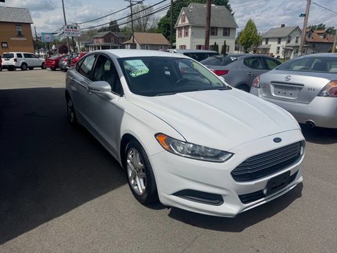 Used 2013 Ford Fusion SE FWD image 6