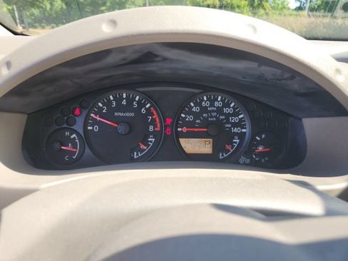 Used 2014 Nissan Frontier SV w/ SV Value Truck Package RWD image 6