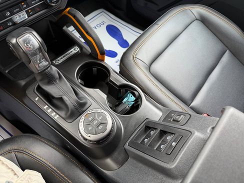Used 2023 Ford Bronco Badlands AWD/4WD image 20