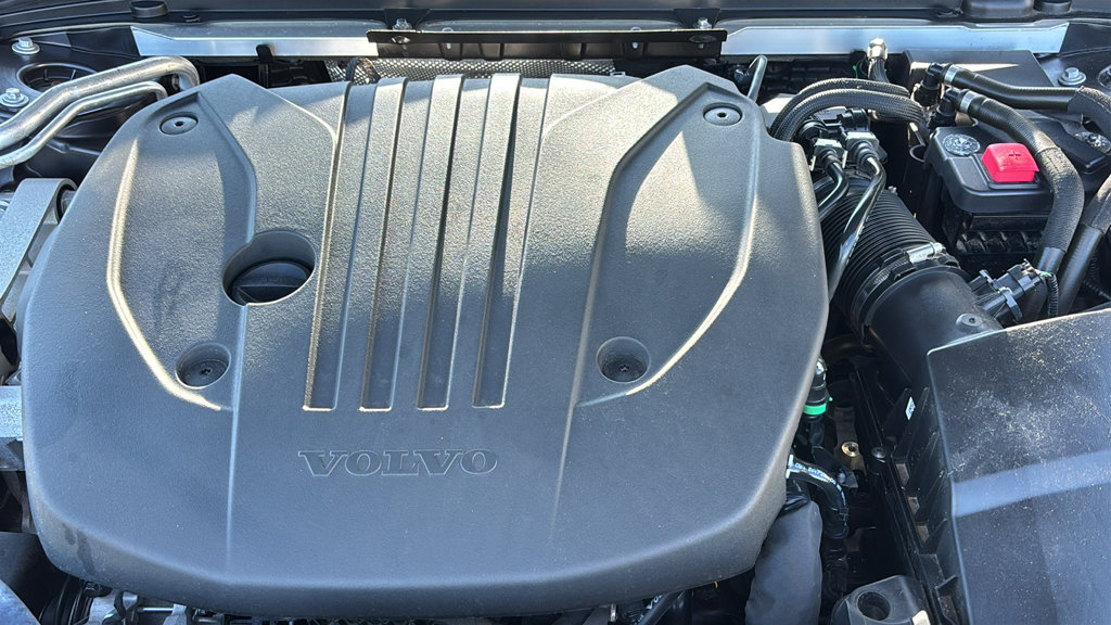 Certified 2024 Volvo S60 B5 Plus AWD/4WD image 30