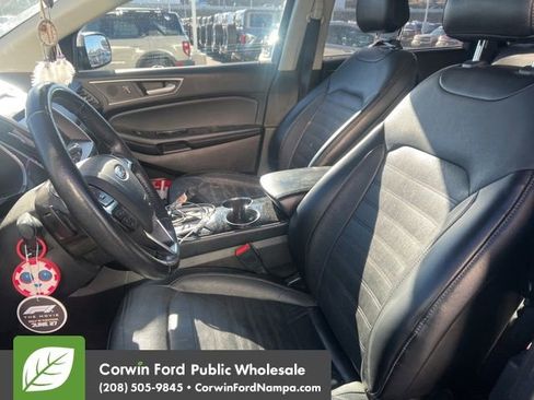 Used 2018 Ford Edge SEL w/ Equipment Group 201A image 12