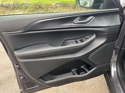 New 2025 Jeep Grand Cherokee L Laredo image 20