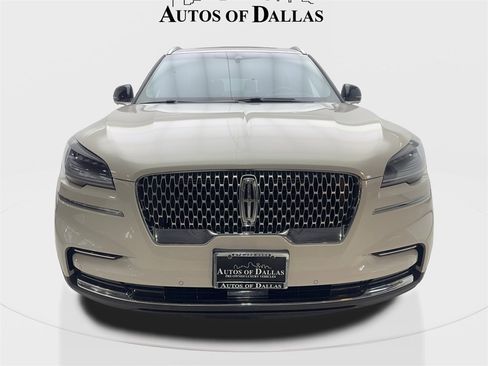 Used 2022 Lincoln Aviator Reserve w/ Equipment Group 201A image 3