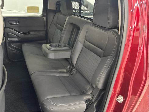 Used 2022 Nissan Frontier SV image 14