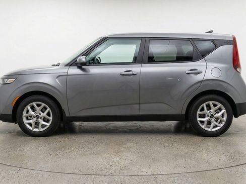 Used 2025 Kia Soul LX w/ LX Technology Package FWD image 5