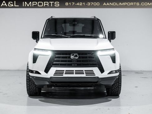 Used 2024 Lexus GX 550 w/ Cold Area Package image 12