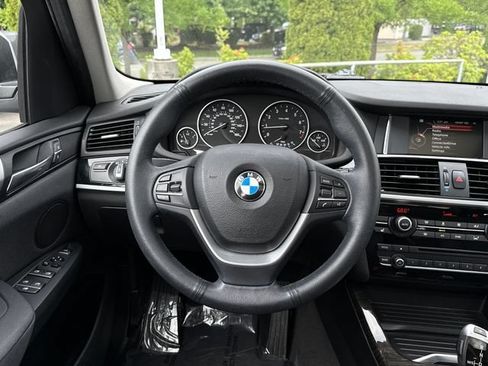 Used 2017 BMW X3 xDrive28i AWD/4WD image 9