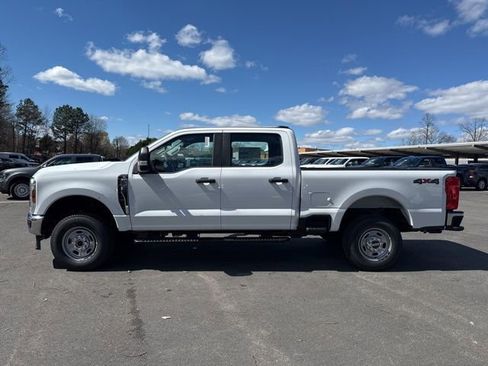 New 2026 Ford F250 XL w/ XL Chrome Package AWD/4WD image 2