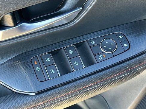 New 2026 Nissan Kicks SR w/ Cold Weather Package AWD/4WD image 8