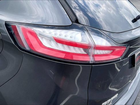 Used 2020 Ford Edge SEL FWD image 29