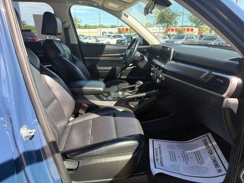 Used 2025 Kia Telluride S AWD/4WD image 23