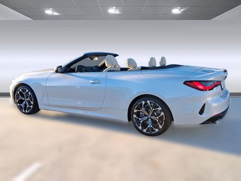 New 2026 BMW 430i Convertible image 19