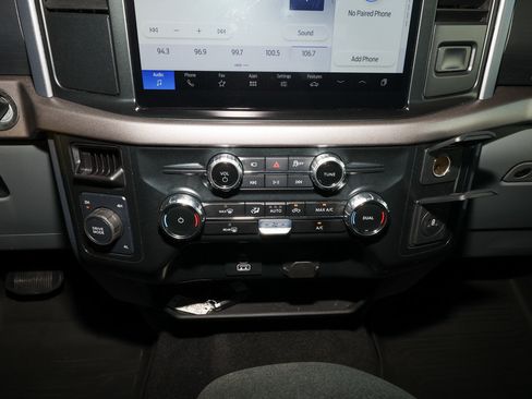 Used 2025 Ford F150 XLT w/ Equipment Group 301A Standard AWD/4WD image 15